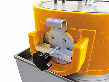 LM VBT 60 LT Triangular Vibrator Finishing Machine - 5